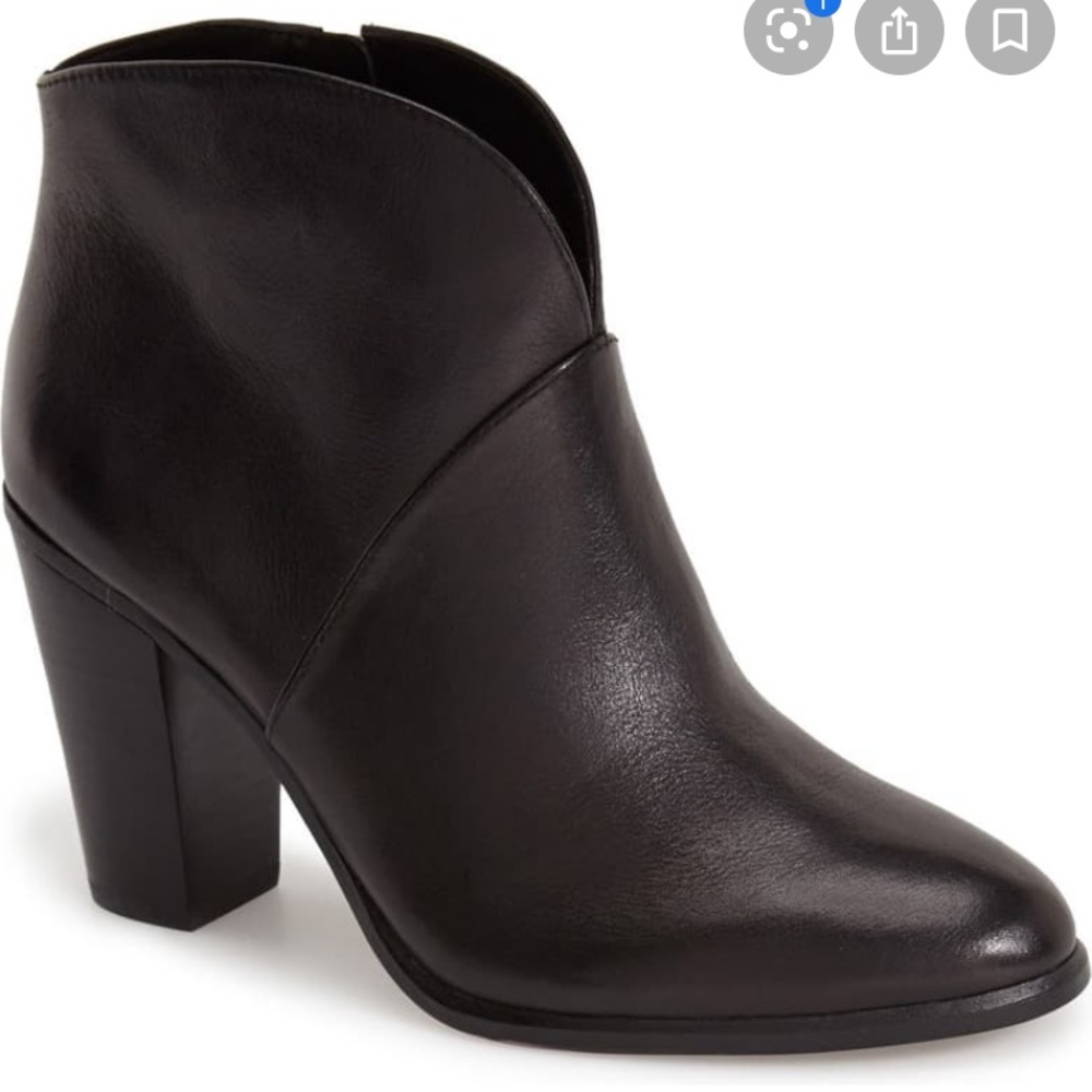 Vince Camuto black booties 8.5